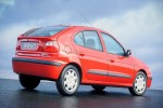 Renault Megane I (1995-2003): Compact 30